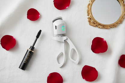 Eyelash Curler Flat Lay